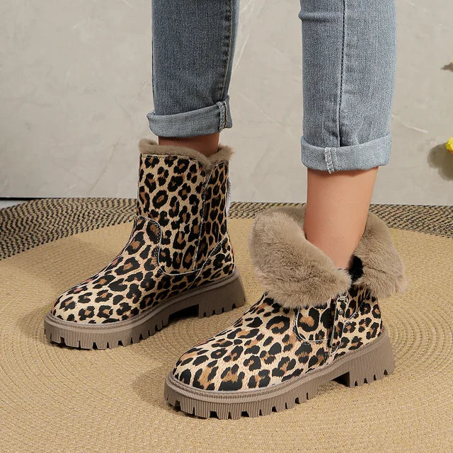 Leopardmönstrade snow boots